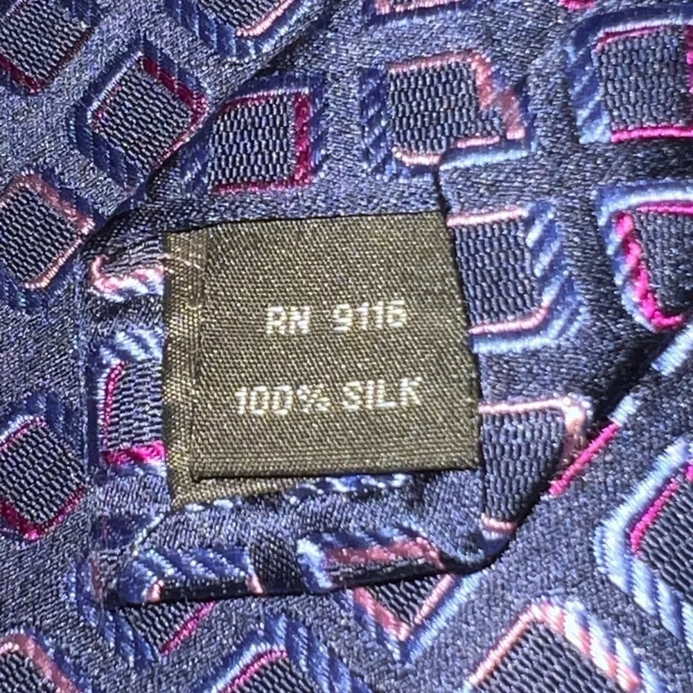 J.S.BLANK & CO. NY geometric multicolor 3D diamond pattern on black silk 3” tie